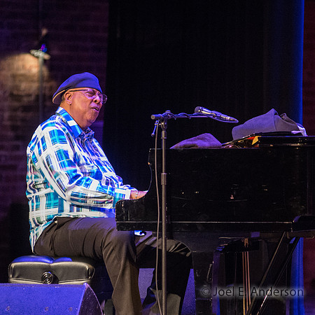 Chucho Valdés: Irakere 40 - Mo Theater ("We Always Swing" Jazz Series)