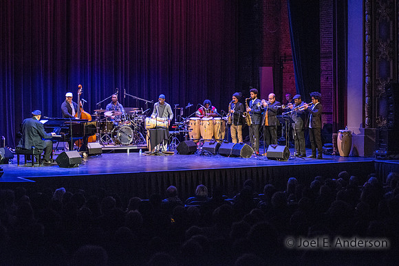 Chucho Valdés: Irakere 40 - Mo Theater ("We Always Swing" Jazz Series)